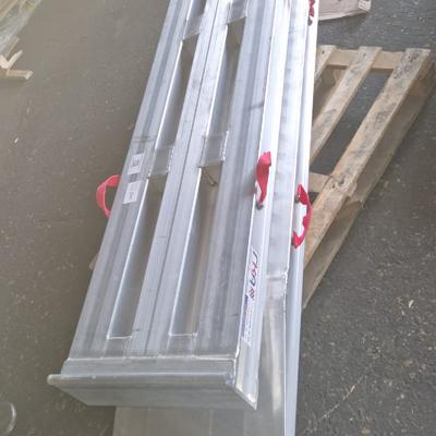 Аппарели алюминиевые с тумбочкой ГКА 1950 