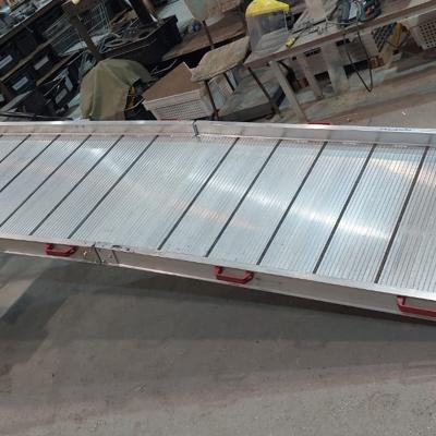 Трап складной автомобильно/стационарный (поворотный)