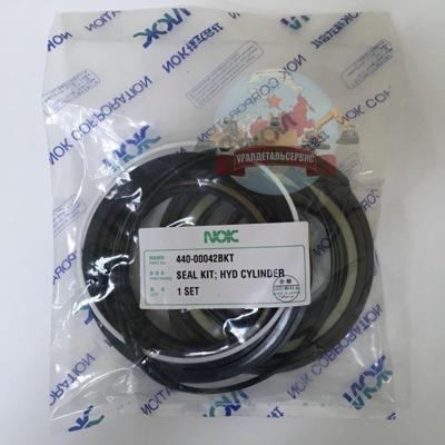 Р/к г/ц стрелы (ковша) Doosan 440-00042BKT (401107-00243A) NOK