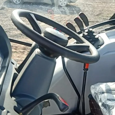 Тракор Агровега 1004